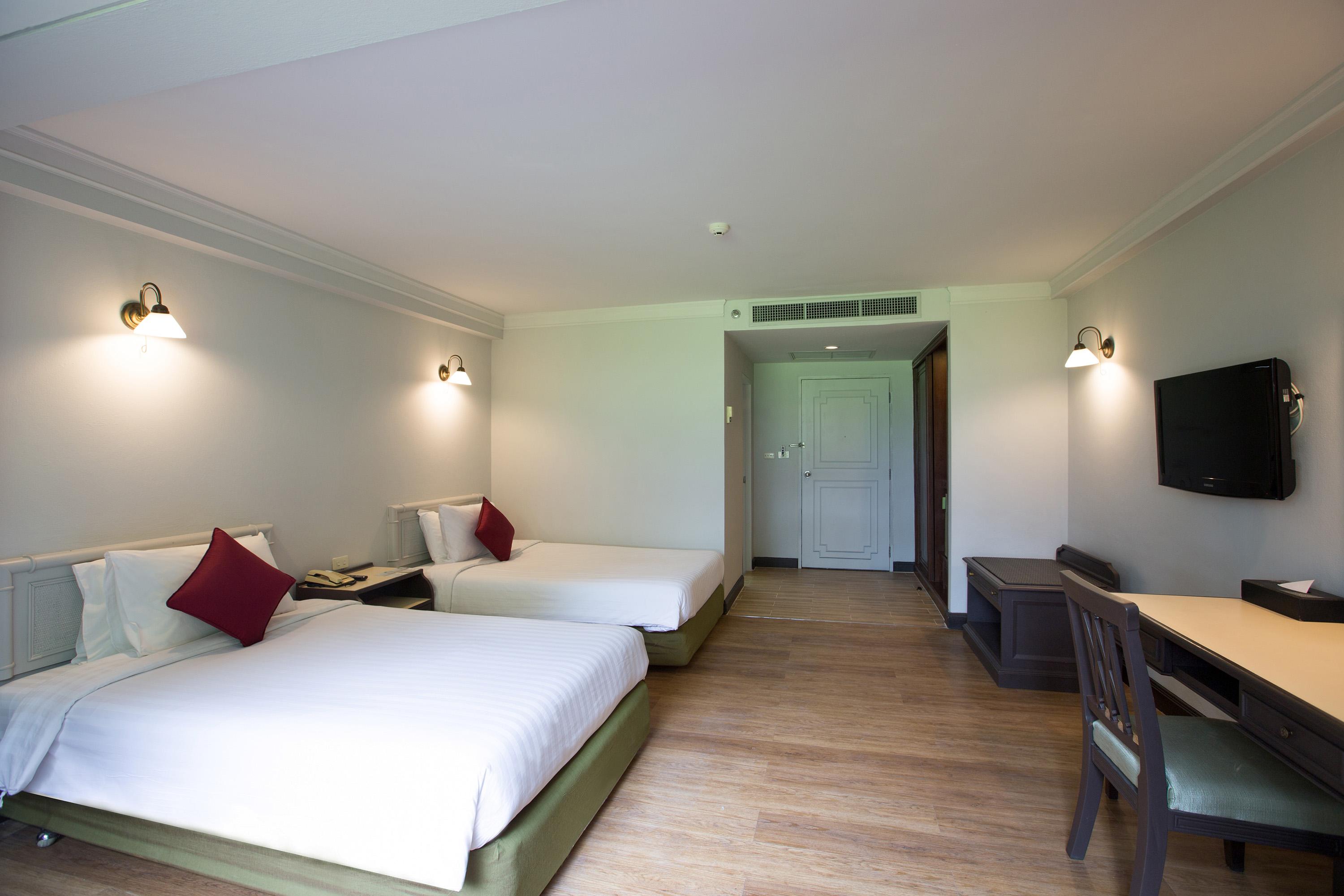 The Imperial Hotel & Convention Centre Phitsanulok Bagian luar foto