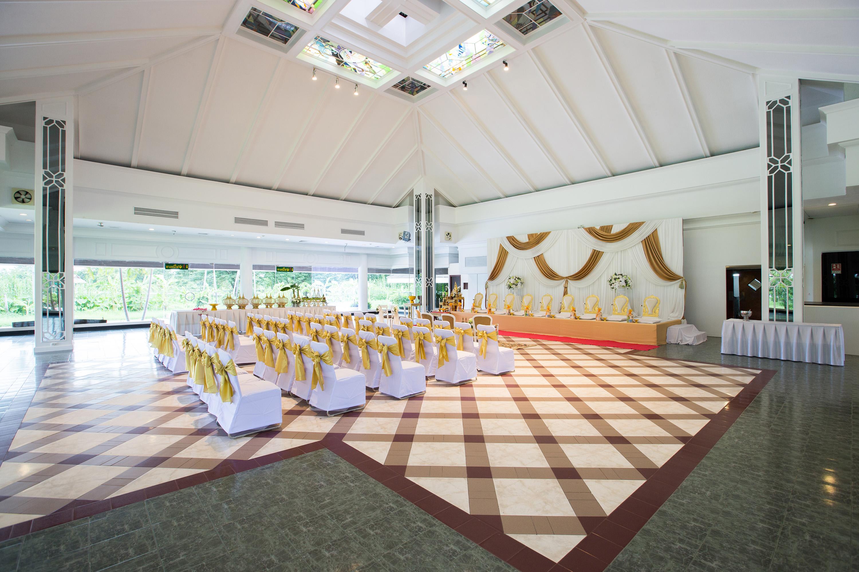 The Imperial Hotel & Convention Centre Phitsanulok Bagian luar foto
