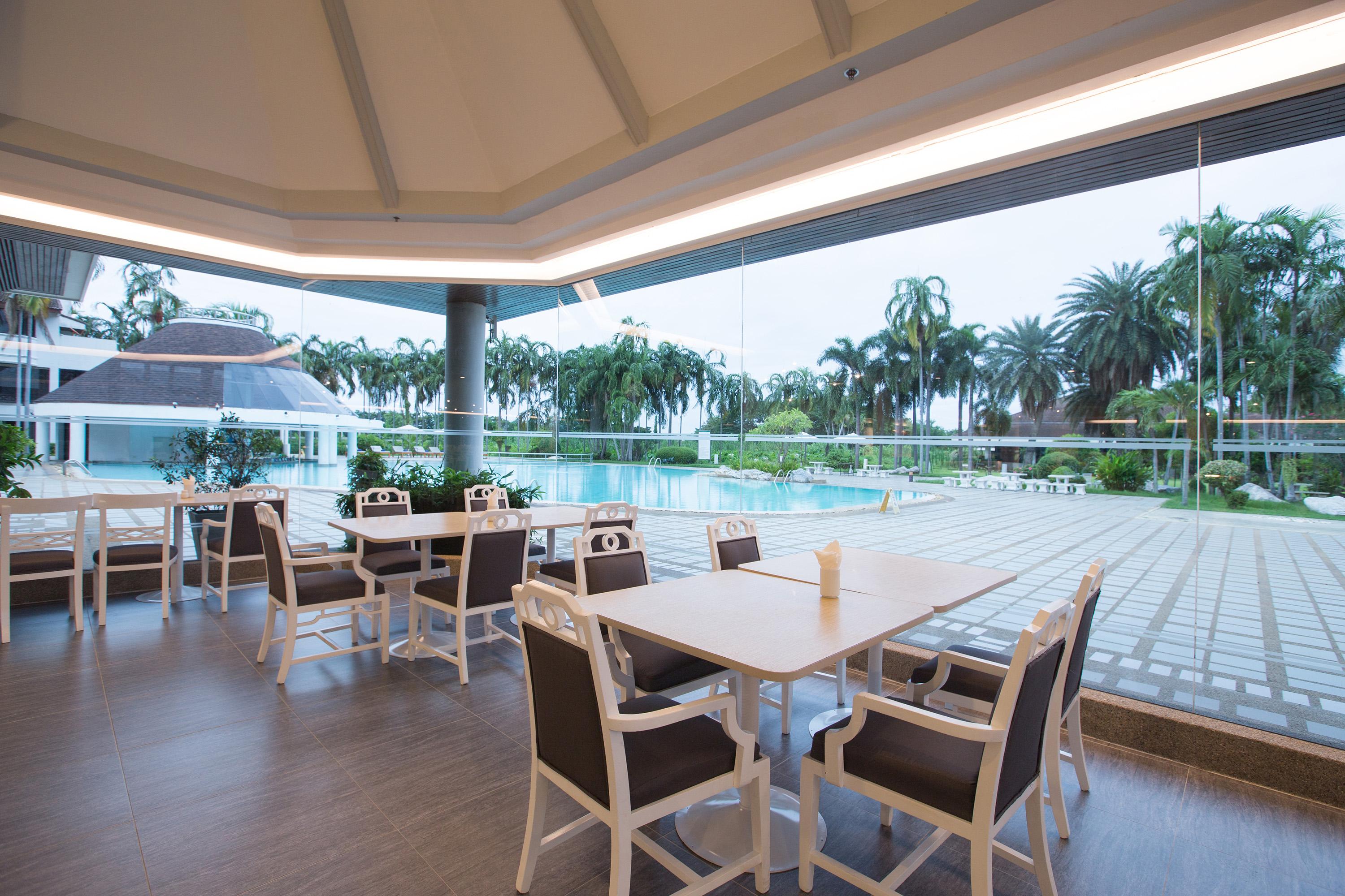 The Imperial Hotel & Convention Centre Phitsanulok Bagian luar foto